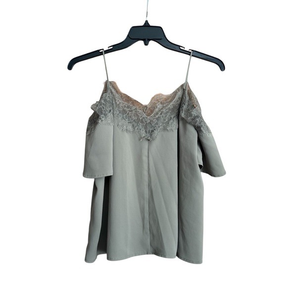 Other - Elegant Lace Trim‎  Top